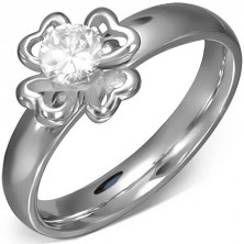 Ocelový prsten s konturou čtyřlístku a čirým zirkonem