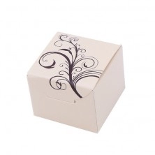 Béžová papírová krabička na šperk s přírodním motivem 