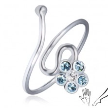 Lesklý stříbrný prstýnek 925 - točená linie, modrý zirkonový květ