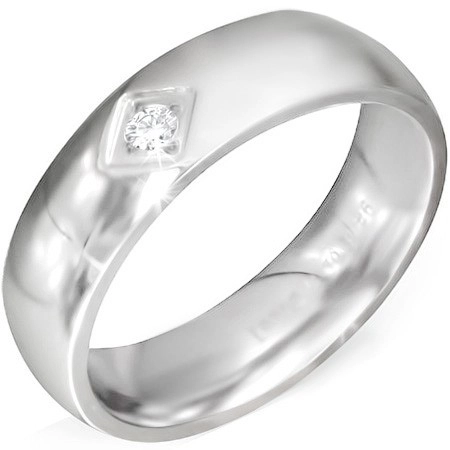 Lesklý stříbrný ocelový prsten se čtvercovým zářezem a čirým zirkonem - Velikost: 57