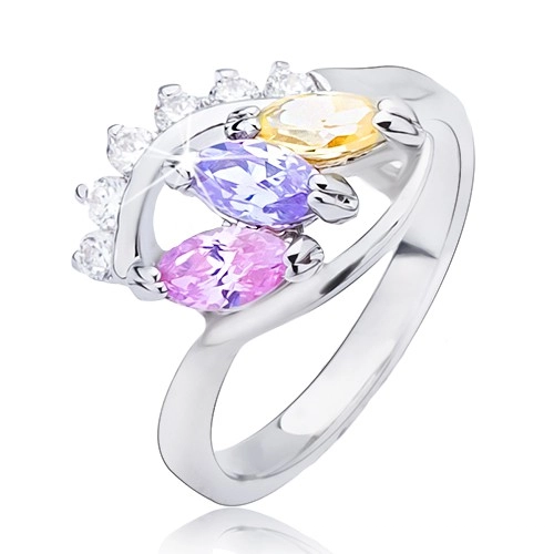 Lesklý prsten stříbrné barvy - elipsa s barevnými zirkony - Velikost: 56