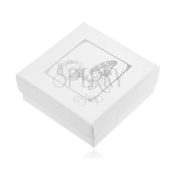 Bílá dárková krabička se stříbrným motivem 1. svatého přijímání