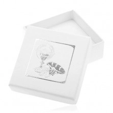 Bílá dárková krabička se stříbrným motivem 1. svatého přijímání