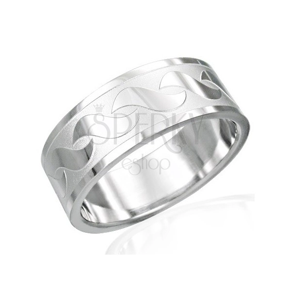 Prsten z chirurgické oceli s lesklými vzory ve tvaru "S"