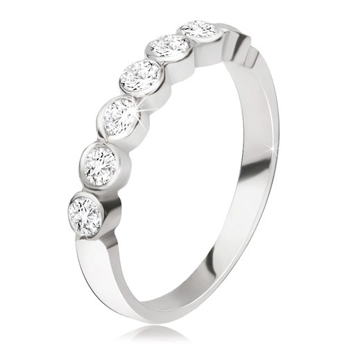 Stříbrný prsten 925 - pás kulatých čirých zirkonů v lesklých objímkách - Velikost: 50