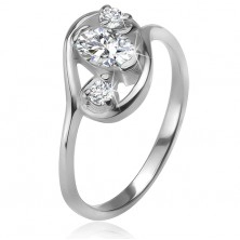 Zirkonový prsten, obrys elipsy, tři čiré broušené kamínky, stříbro 925