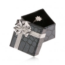 Dárková krabička šedo-černé barvy, kameny, stříbrná mašle