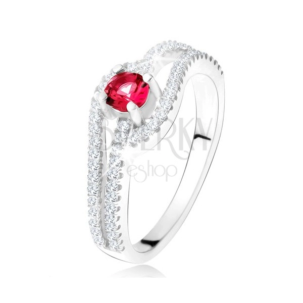 Prsten se zvlněnými zirkonovými rameny, červený kámen, stříbro 925