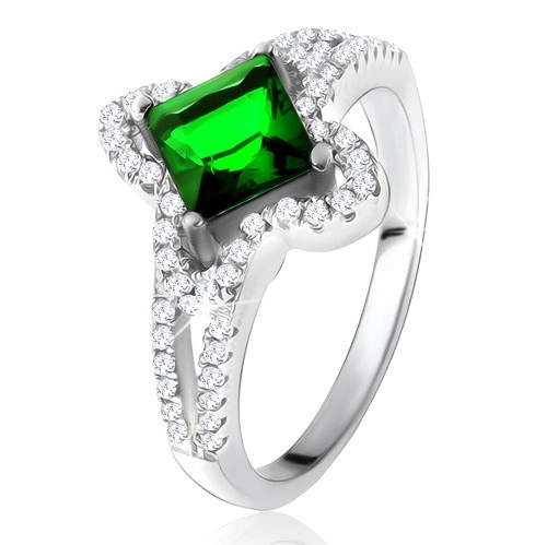 Prsten ze stříbra 925, šikmo uchycený zelený čtvercový zirkon - Velikost: 60