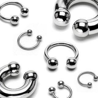Půlkruhový piercing z chirurgické oceli, kuličky - Rozměr: 1,6 mm x 12 mm x 5 mm