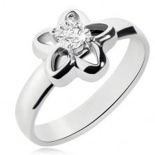 Ocelový prsten stříbrné barvy, obrys květu s čirým zirkonem
