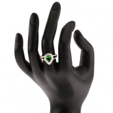 Prsten se zeleným slzičkovitým kamenem, dvojitý čirý lem, stříbro 925