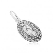 Matný oválný medailon s Pannou Marií, ze stříbra 925, jemně patinovaný