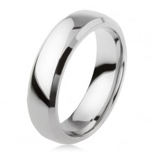 Prsten z titanu, stříbrná barva, lesklý povrch, zbroušené okraje