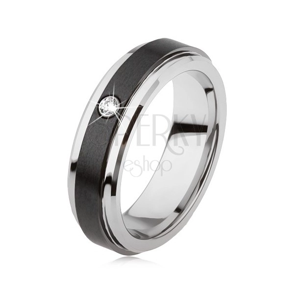 Wolframový prsten stříbrné barvy, černý keramický pás, zirkon
