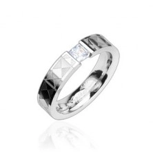Ocelový prsten - čirý zirkon, vzorovaný