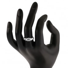 Prsten ze stříbra 925, čirý kulatý kamínek, zirkonové kapky