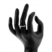 Prsten ze stříbra 925, vodorovná linie čirých zirkonů, gravírované kuličky