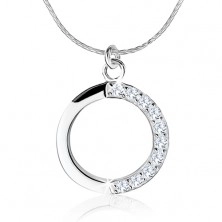 Stříbrný náhrdelník 925, obrys kruhu, čiré zirkony na jedné polovině