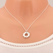 Stříbrný náhrdelník 925, obrys kruhu se zatočenými liniemi - věnec