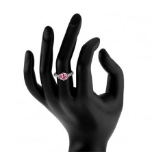 Zásnubní stříbrný prsten 925, oválný růžový zirkon, čiré drobné zirkonky