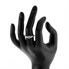 Zásnubní prsten ze stříbra 925 s kulatým broušeným zirkonem