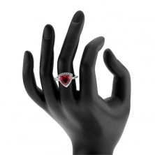 Stříbrný prsten 925, trojúhelník, růžový zirkon, blyštivý lem, výřezy