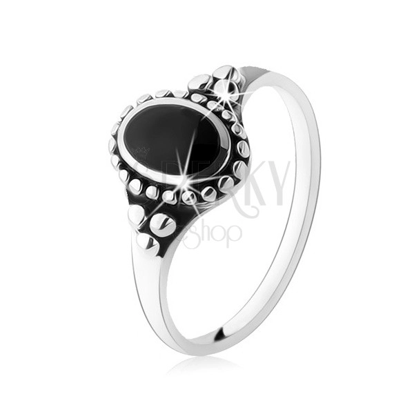 Patinovaný prsten ze stříbra 925, černý ovál, kuličky, vysoký lesk
