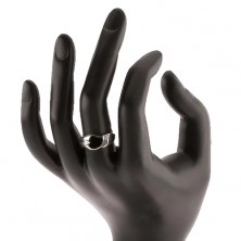 Prsten ze stříbra 925, asymetrické srdíčko s černým flitrem, drobné zářezy
