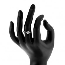Stříbrný 925 prsten, tenká lesklá ramena, čirý zirkon v oblé objímce