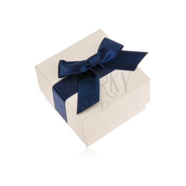 Bílá dárková krabička na prsten, přívěsek nebo náušnice, modrá mašle