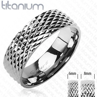 Titanový snubní prsten vzor hadí kůže - Velikost: 60