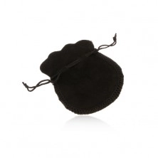 Černá sametová kapsička na dárek, černé šňůrky na zavázání