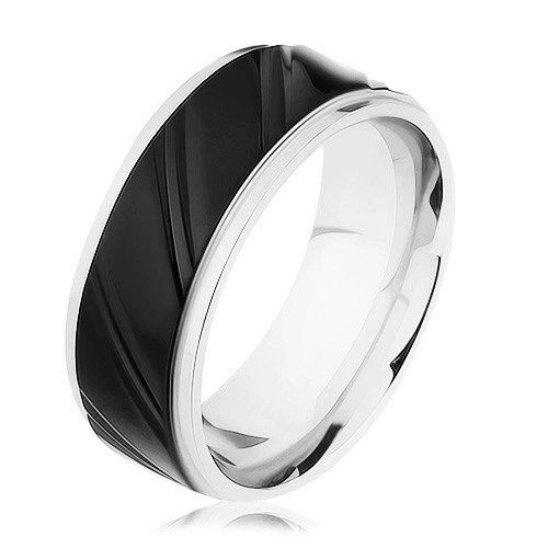 Ocelový prsten stříbrné barvy s černým pásem, šikmé zářezy  - Velikost: 67