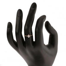 Zlatý prsten 585 - broušené zirkonové srdíčko čiré barvy, drobný kulatý zirkonek