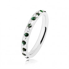 Ocelový prsten stříbrné barvy, čiré a tmavě zelené zirkonky
