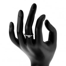 Zásnubní stříbrný prsten 925, kulatý čirý zirkon, blýskavé linie na ramenech