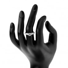 Stříbrný prsten 925, zirkonové linie na ramenech, kulatý čirý zirkon
