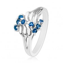 Lesklý prsten, stříbrný odstín, vlnky, kulaté blýskavé zirkony, cik-cak vzor
