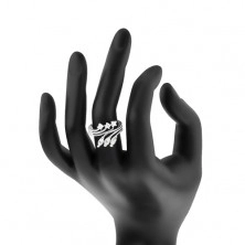 Prsten s lesklými rozvětvenými rameny a zirkonovým ukončením