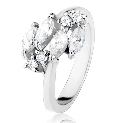 Třpytivý prsten stříbrné barvy, čiré zrnkovité a kulaté zirkonky - Velikost: 57