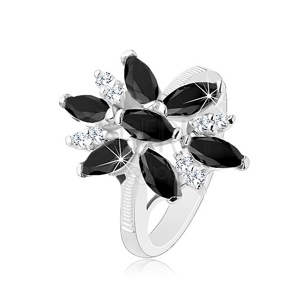 Blýskavý prsten stříbrné barvy, černo-čirý zirkonový květ, lesklá ramena