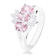 Lesklý prsten ve stříbrném odstínu, růžové zirkonové ovály, čiré zirkonky