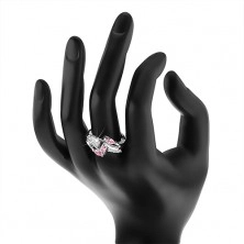 Prsten ve stříbrném odstínu, čiré zirkonové linie, růžová broušená zrníčka