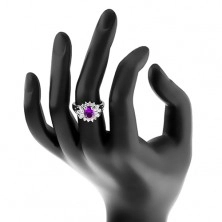 Blýskavý prsten s rozdělenými rameny, zirkon fialové barvy, čirá obruba