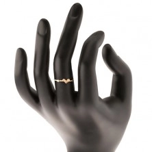 Zlatý prsten 585, spirálovitě zatočená ramena, třpytivé srdíčko, zirkon