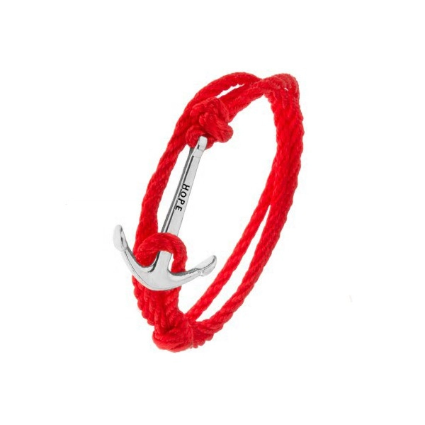 Červený šňůrkový náramek na obtočení okolo ruky, kotva stříbrné barvy s nápisem