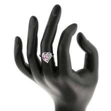Prsten stříbrné barvy, obrys srdíčka s růžovým oválem a čirými zirkonky