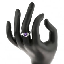 Prsten - stříbrná barva, broušený fialový zirkon, třpytivé čiré zirkonky