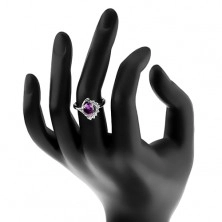Prsten se zahnutým ramenem, oválný fialový zirkon, třpytivý čirý oblouček